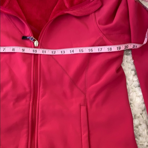 Nike ACG warm jacket. - Picture 4 of 8